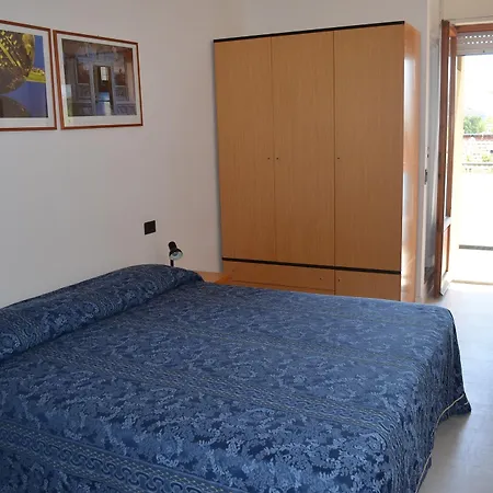 Capitol 2* 佩萨罗