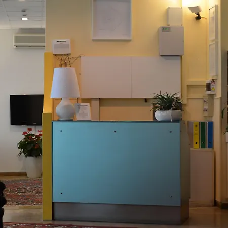 酒店 Capitol 佩萨罗